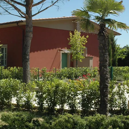 Cevoli Country Apartamento Lari