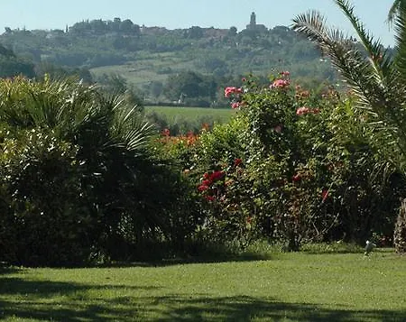 Cevoli Country Apartment *