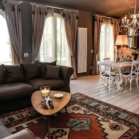 Cevoli Country Apartment Lari